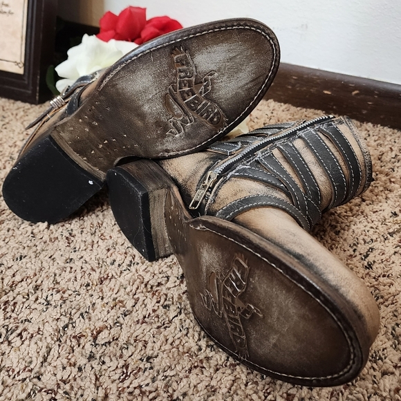 NEW Freebird Redmond NIB Ankle Boots Moto Western Bohemian Booties Harness Fall - Picture 2 of 16